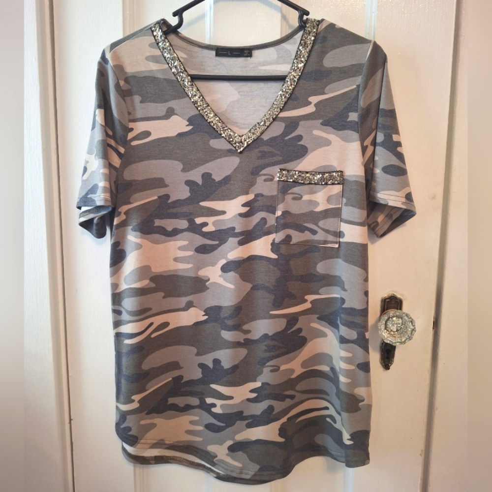 Camouflage V-Neck Tee with Sparkle Accents NWOT.